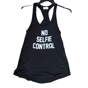 Work out tank / no selfie control